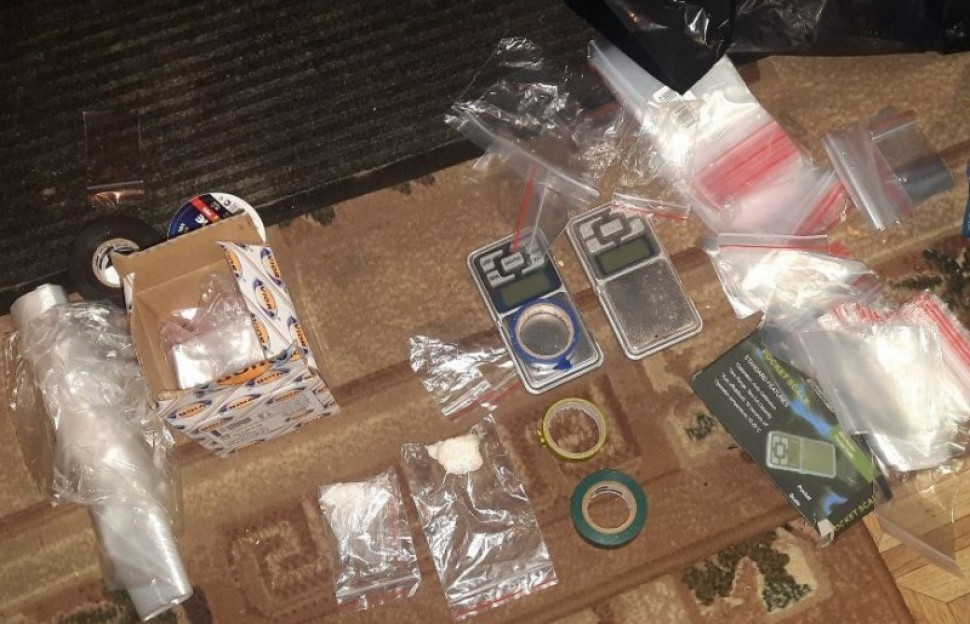 Подозреваемого в хранении наркотиков задержали северодвинские полицейские